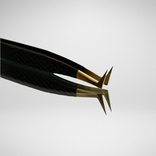 Applicate/ Volume tweezer Black/Gold