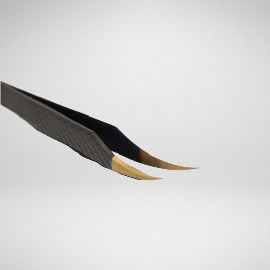 Isolate tweezer C- point Black/Gold