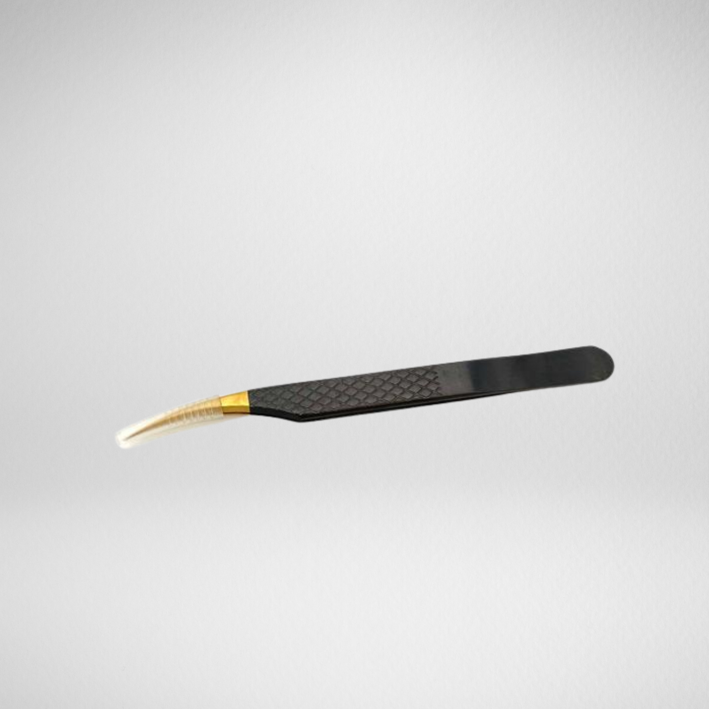 Isolate tweezer C- point Black/Gold